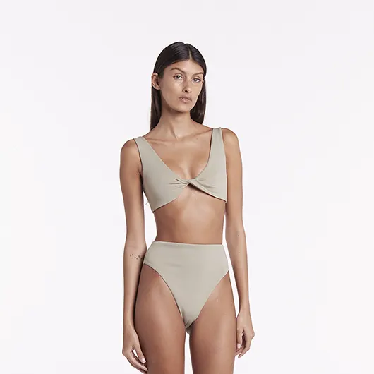 Model Lingerie (before)